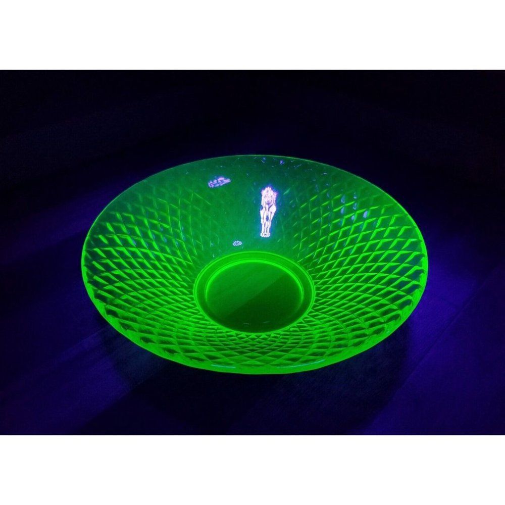 Imperial Diamond Quilted Green Uranium Depression Glass Bowl 10"